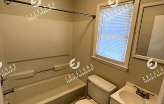 ONE BEDBROOM AVAILABLE FOR MOVE IN IMMEDIATELY!