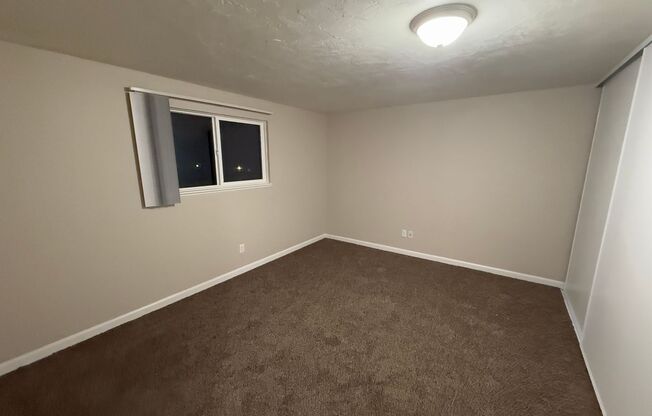 1 bed, 1 bath, 640 sqft, $1,095, Unit 42