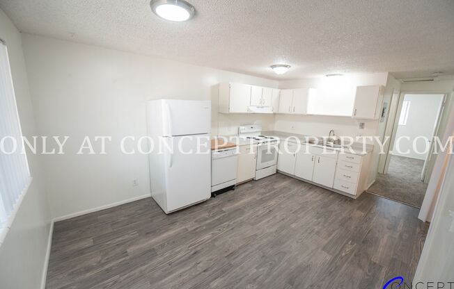 2 beds, 1 bath, 935 sqft, $1,299, Unit 30