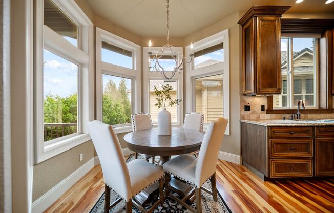 4 beds, 3.5 baths, $4,895