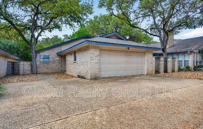118 GOLDEN WAY