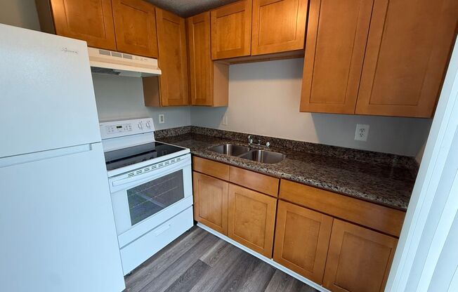 1 bed, 1 bath, 700 sqft, $1,395, Unit 08 - 34