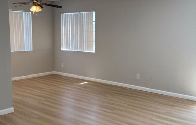 BEAUTIFUL NEWLY REMODELED 2 BEDROOM/1 BATHROOM UNIT LOCATED IN INGLEWOOD!