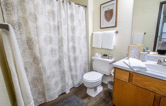 2 beds, 2 baths, 987 sqft, $969