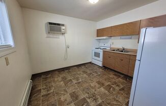 2 beds, 1 bath, 850 sqft, $875, Unit 3