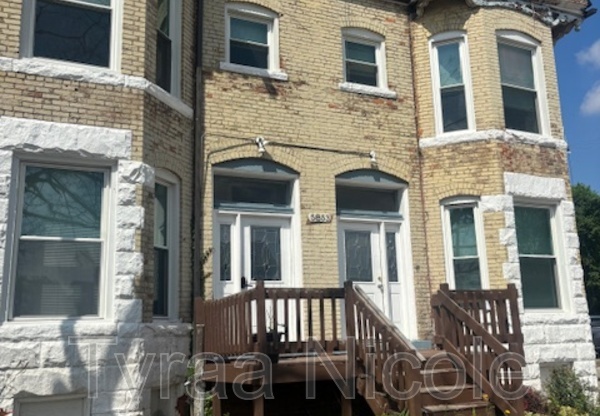 5853 3 AVE