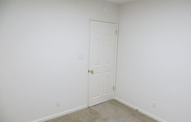 3 beds, 1 bath, $3,100