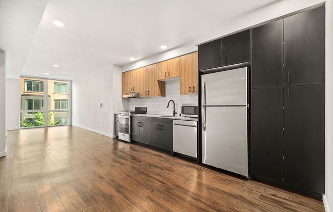 2 beds, 1 bath, 660 sqft, $2,850, Unit 311