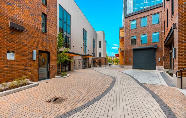 Studio, 1 bath, 327 sqft, $1,650, Unit 410-203