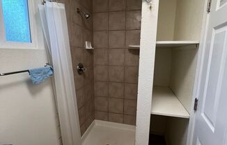 Studio, 1 bath, $950