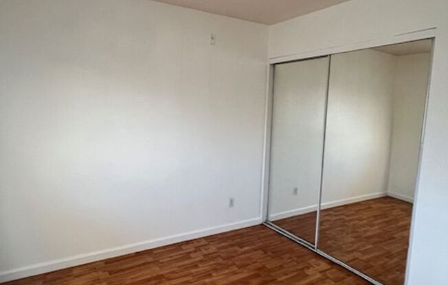 2 beds, 1 bath, $2,100, Unit 6434 Unit 511