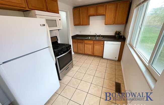 3 beds, 1 bath, $1,799