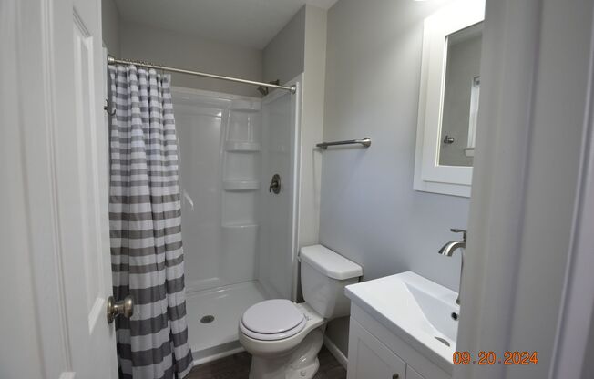 3 beds, 2 baths, $1,600