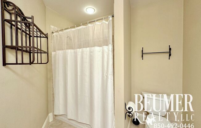 4 beds, 4.5 baths, $6,000, Unit UNIT 6W