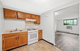 10601 - 10615 Lindberg Avenue (Melvin Court Complex)