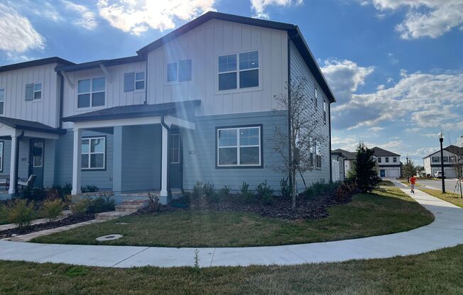 Just Built in Winter Garden! Stunning 3BR Townhome with Designer Layout