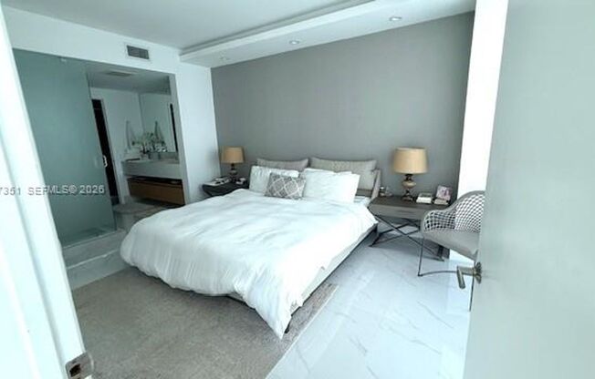 3 beds, 2 baths, 1,395 sqft, $7,250, Unit 460 NE 28th St # 2908