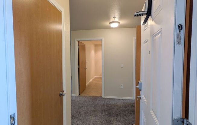 2 beds, 2 baths, 994 sqft, $1,475, Unit E101