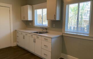 1228 N Loma Vista Dr