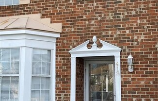 418 GREENVIEW DR