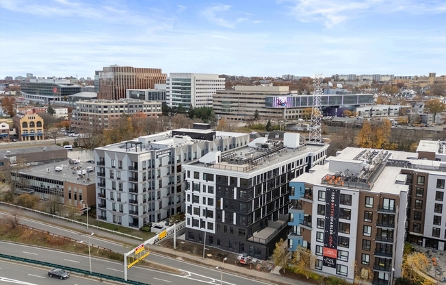 3 beds, 2 baths, 1,099 sqft, $4,300, Unit 507