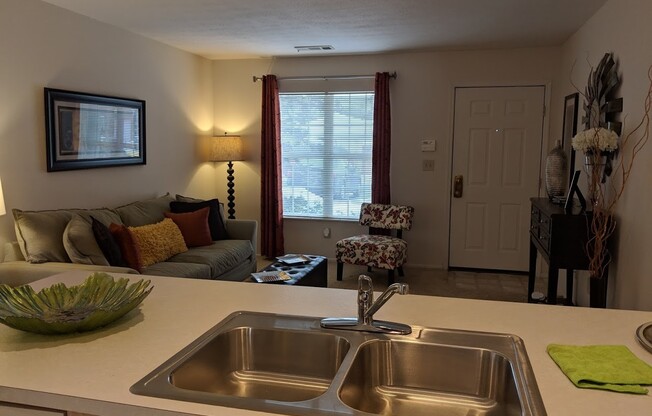 1 bed, 1 bath, 700 sqft, $1,080, Unit 5763