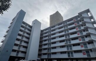 Kaualana Manor 1, 1 Bed/1Bath/1 Assigned Parking in Moilili area