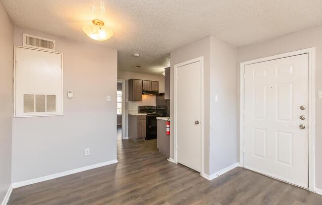 1 bed, 1 bath, 663 sqft, $1,120