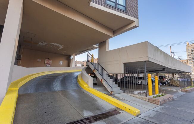 1 bed, 1.5 baths, 667 sqft, $2,495, Unit 26D