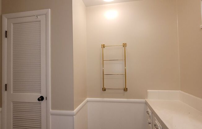 2 beds, 2 baths, $2,200