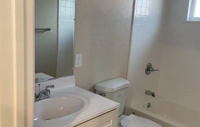 Studio, 1 bath, 500 sqft, $1,895, Unit #17