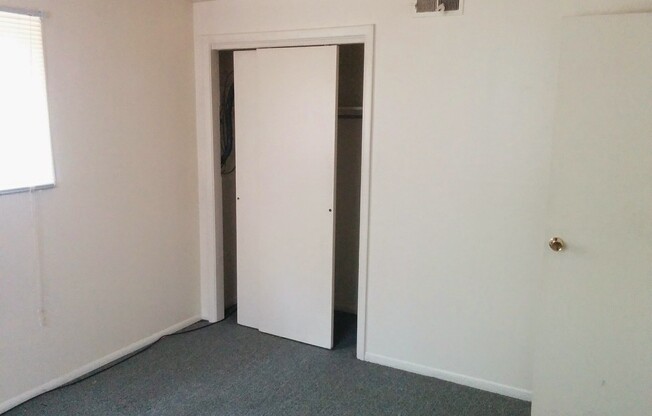 2 beds, 1 bath, 800 sqft, $899, Unit Apt. 08