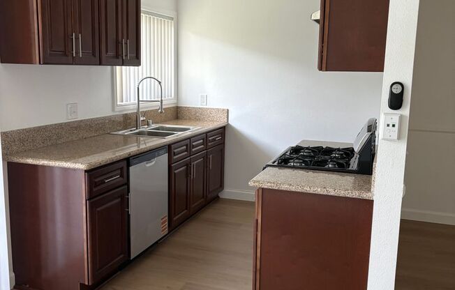 Las Palmas Apartments
