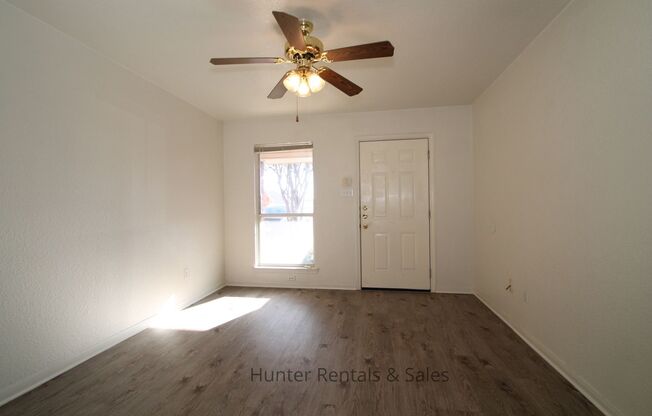 2 beds, 2 baths, $1,025, Unit Unit A