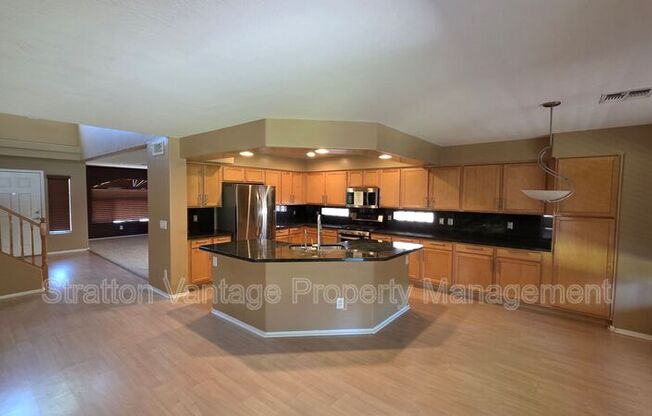 7311 W PASO TRL