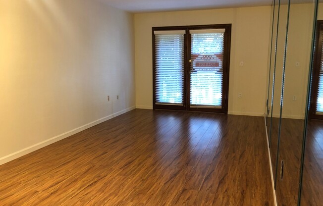 1 bed, 1 bath, 542 sqft, $1,950, Unit 222B