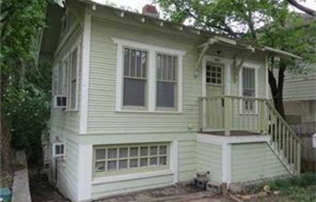 3 beds, 2 baths, $3,500