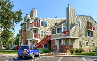 980 S DAWSON WAY