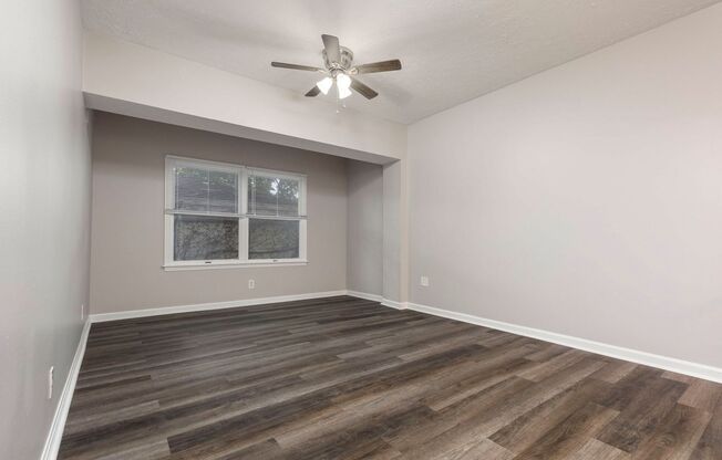 2 beds, 2 baths, $895, Unit 222