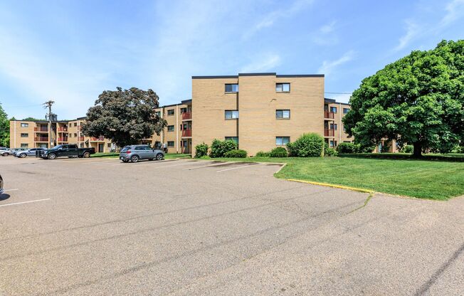 1 bed, 1 bath, 450 sqft, $1,245, Unit 2512-0433