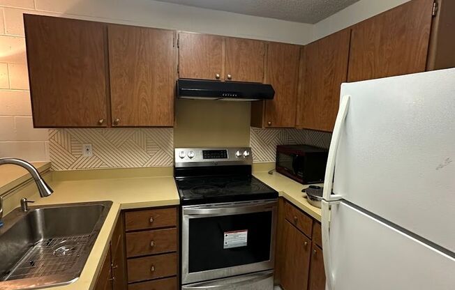 1 bed, 1 bath, $1,800