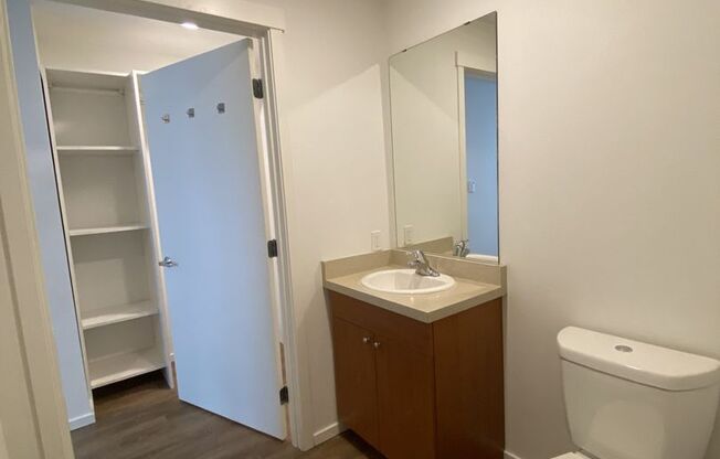 Studio, 1 bath, 175 sqft, $1,295, Unit 3308