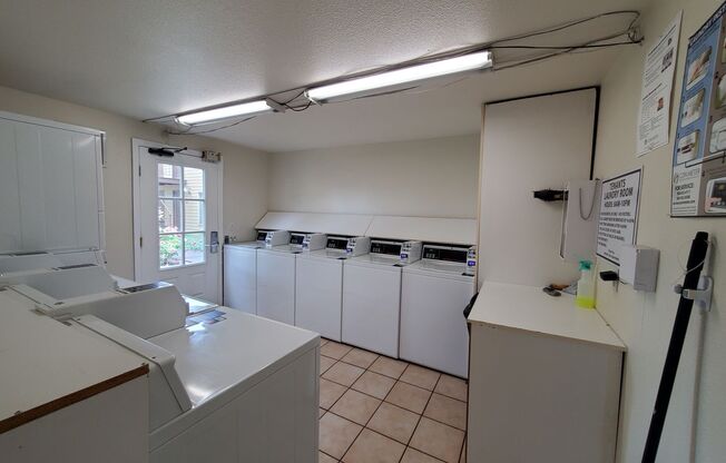 2 beds, 1 bath, 669 sqft, $1,345, Unit 47