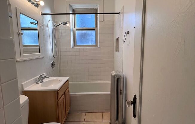 1 bed, 1 bath, 535 sqft, $1,645, Unit 2247-51-3H