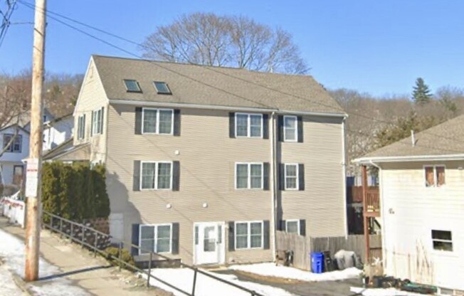 55 DUTTON ST