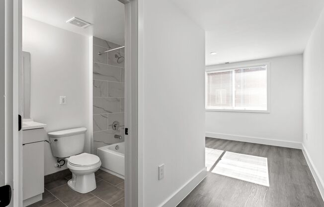 3 beds, 2 baths, 788 sqft, $3,580, Unit 6701-207
