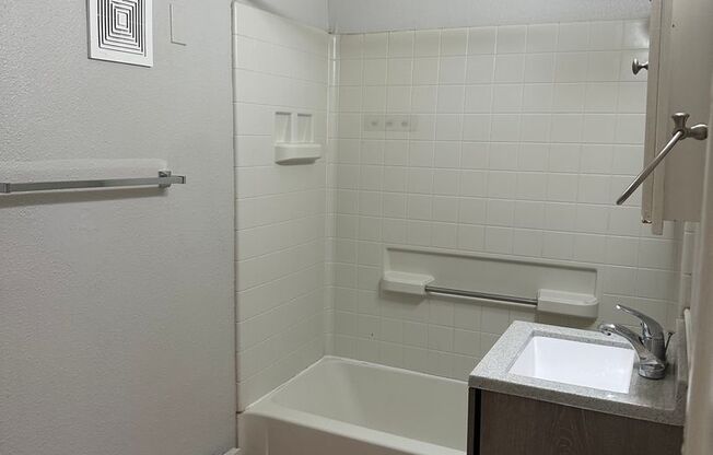 1 bed, 1 bath, 560 sqft, $1,195, Unit 306