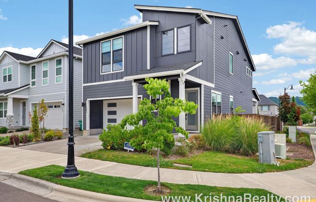 Stunning 4-Bed | 2.5-Bath Toll Brothers Contemporary Home | Orchards at Abbey Creek Neighborhood