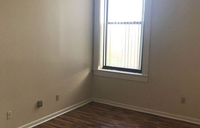 Studio, 1 bath, 400 sqft, $765, Unit 201