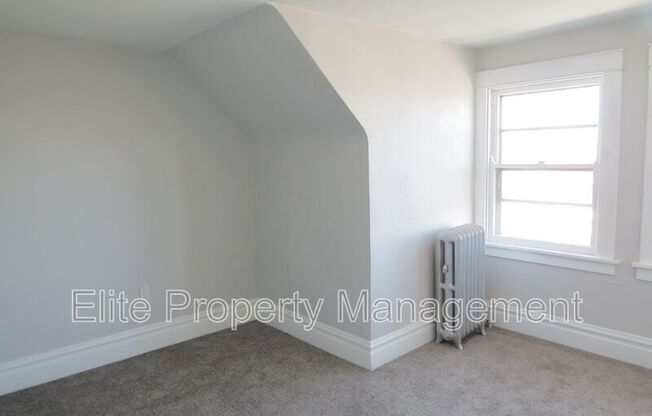 111 W 11th St #1